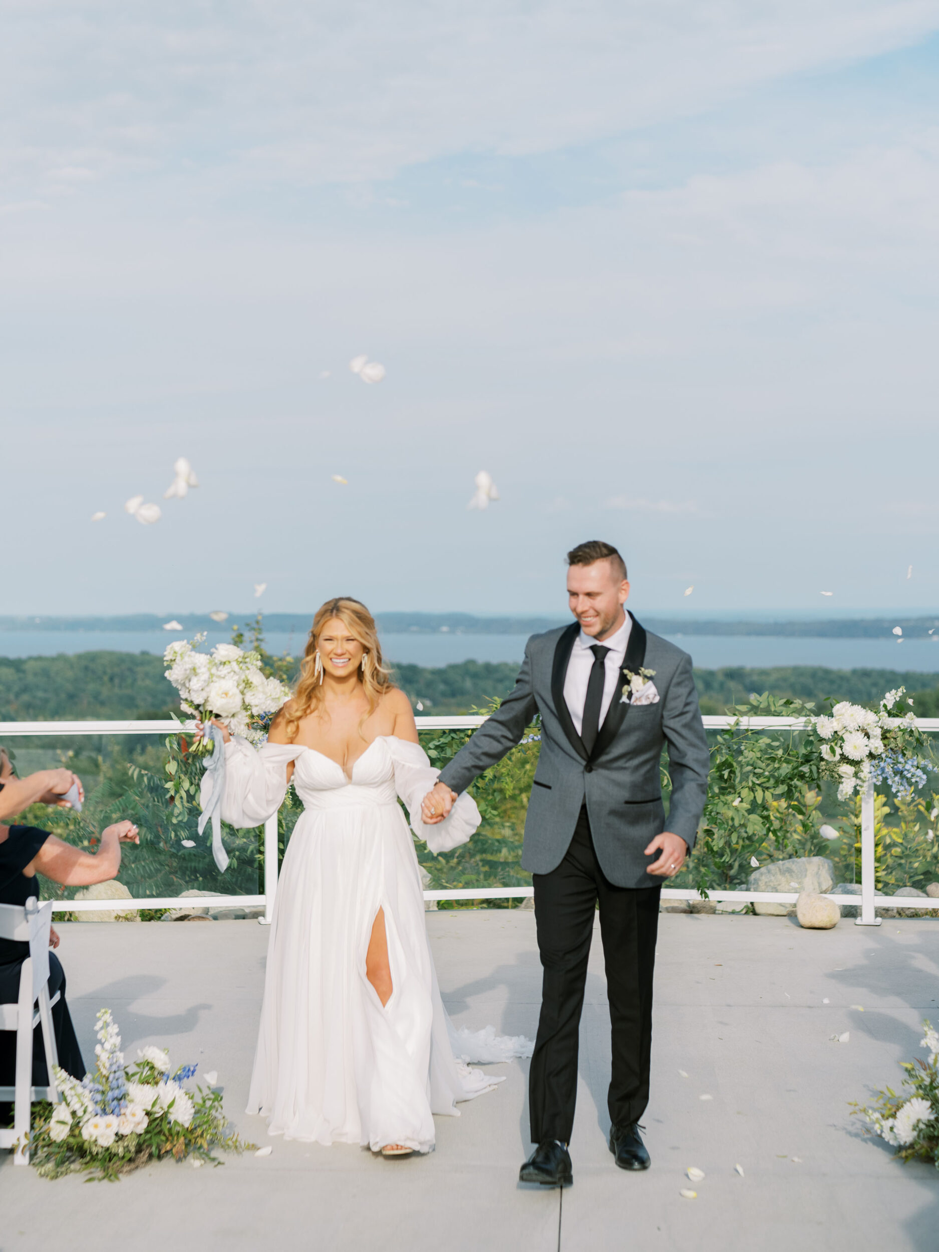 The Overlook at Bay View Weddings at Gallagher Farms