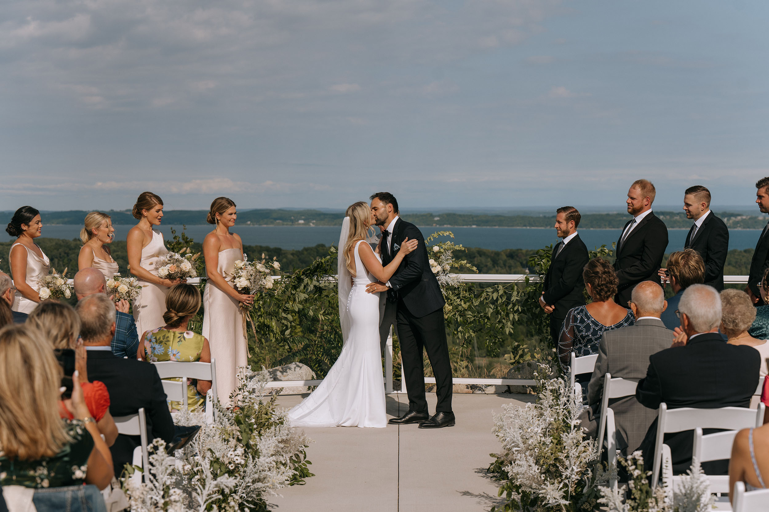 The Overlook at Bay View Weddings at Gallagher Farms