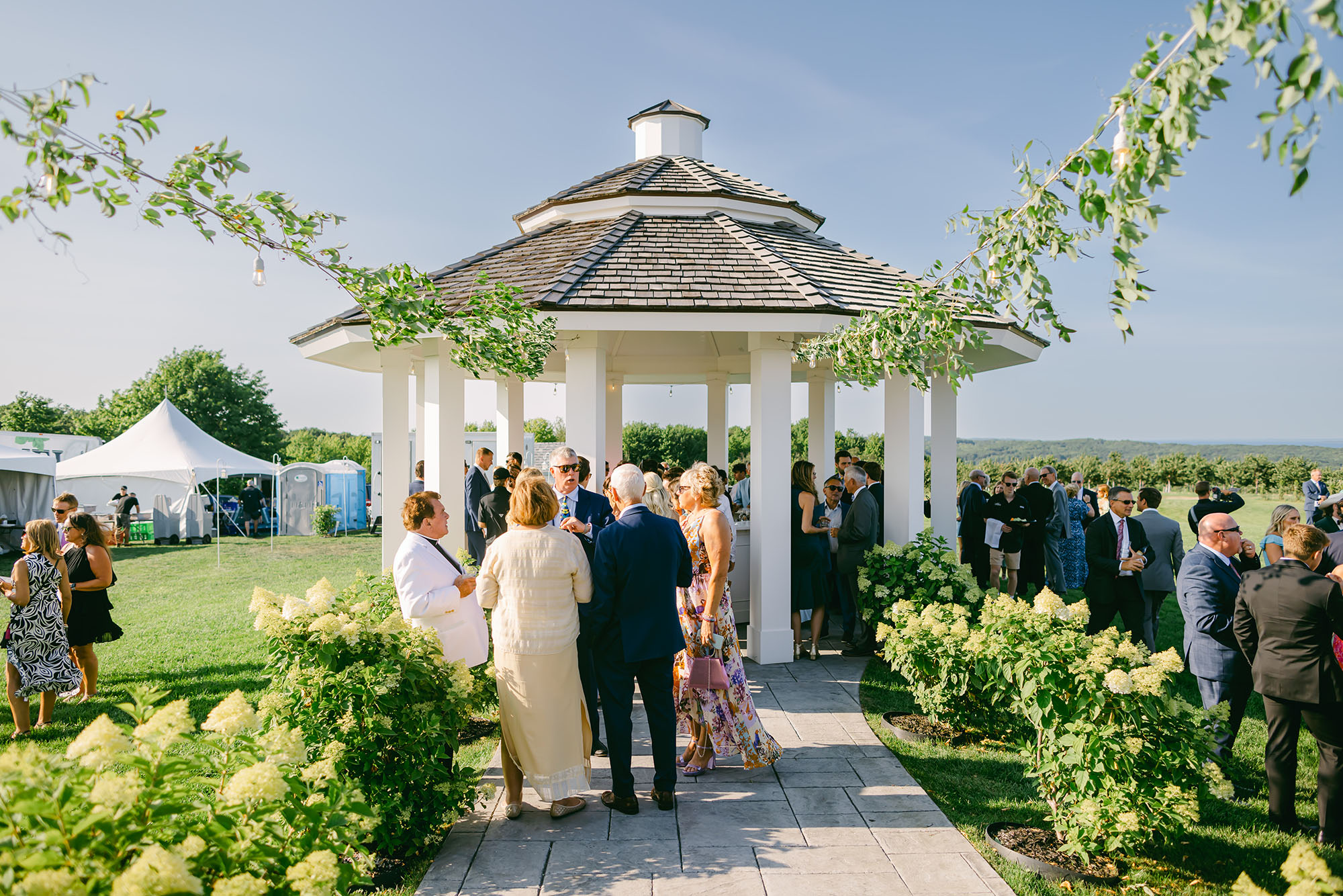 cocktail hour at bay view weddings